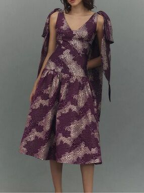 BHLDN Violet Jacquard
Shoulder-Tie Fit & Flare Midi
Dress by Anthropologie